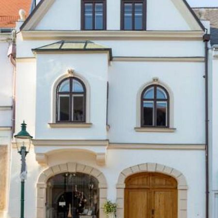 Gaestesuiten Beim Schloss Eisenstadt Buitenkant foto